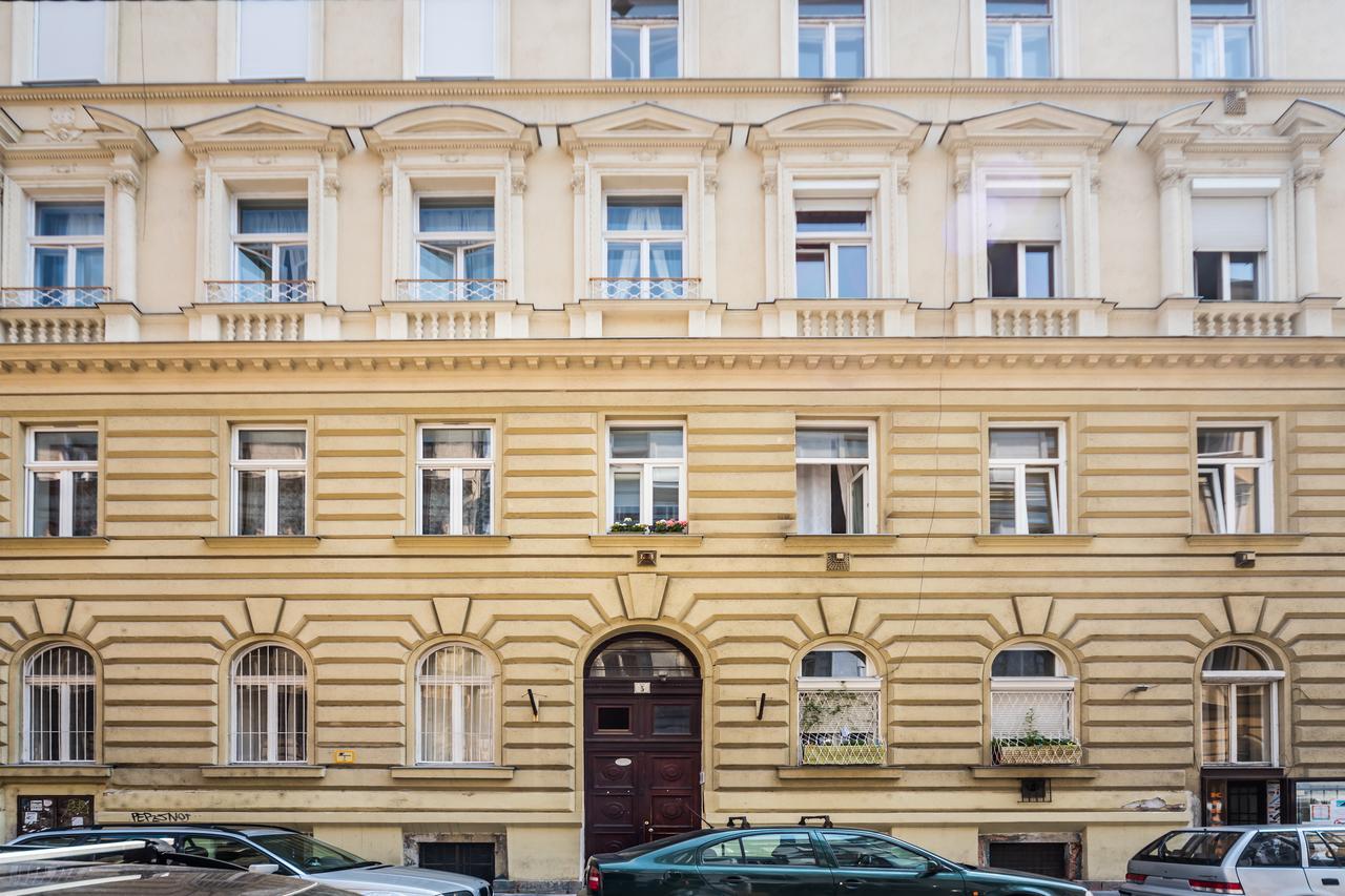Apartamento Nyár 3 Bedroom Centre Entire *