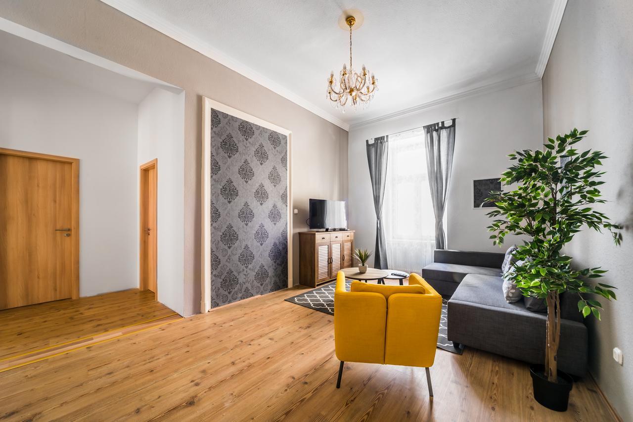 Nyar 3 Bedroom Centre Entire Apartamento *